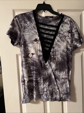 SHEIN Black and Gray Tie-Dye Strappy V-Neck Short Sleeve Top